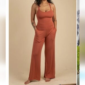 Aria Lattner Everyday Flare Jumpsuit Size Small